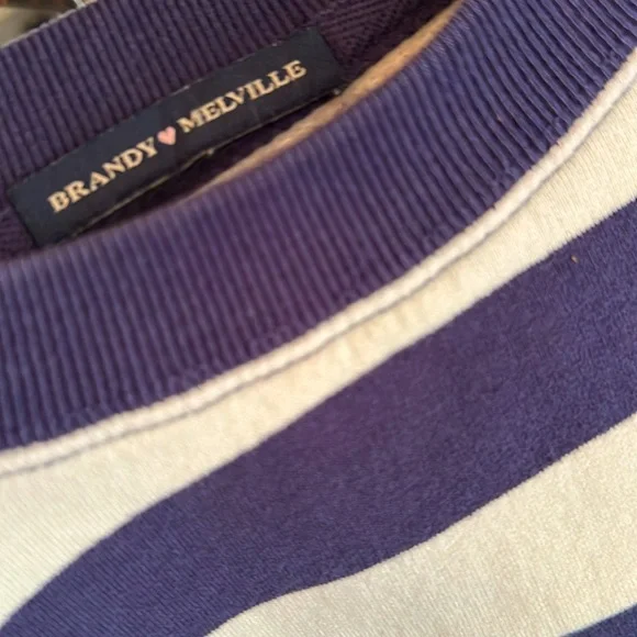 ✨Brandy Melville Navy and White Cropped Sweatshirt✨ - Picture 2 of 2